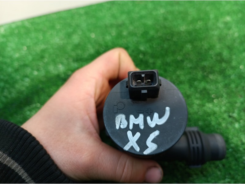 Recambio de bomba agua para bmw x5 (e53) referencia OEM IAM 64116913489 64116913489 64116913489