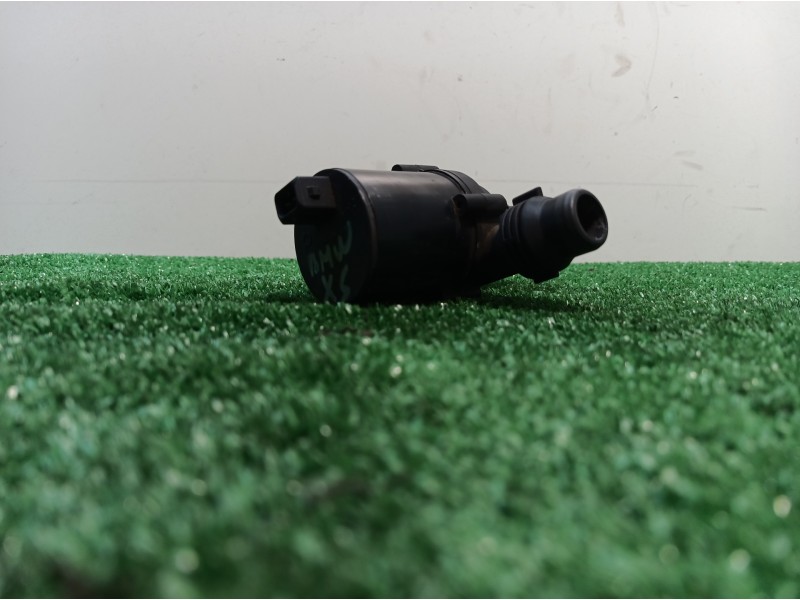 Recambio de bomba agua para bmw x5 (e53) referencia OEM IAM 64116913489 64116913489 64116913489