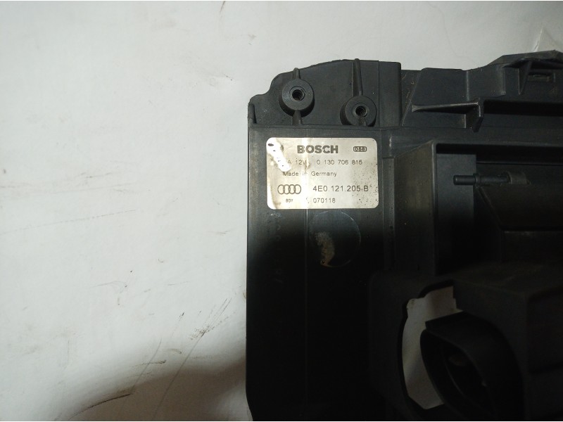 Recambio de electroventilador para audi a8 (4e2) 4.2 v8 32v fsi referencia OEM IAM 4E0121205 4E0121205 4E0121205