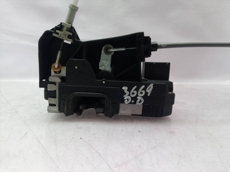 Recambio de cerradura puerta delantera derecha para opel zafira a comfort referencia OEM IAM 133140  