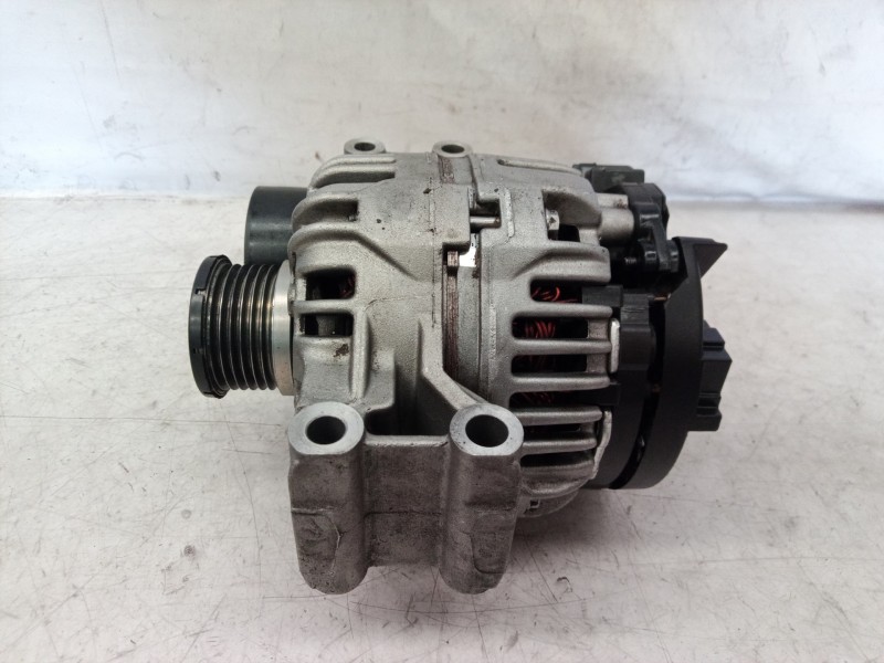 Recambio de alternador para bmw serie 1 berlina (e81/e87) 120i referencia OEM IAM 0124325116 0124325116 7532964