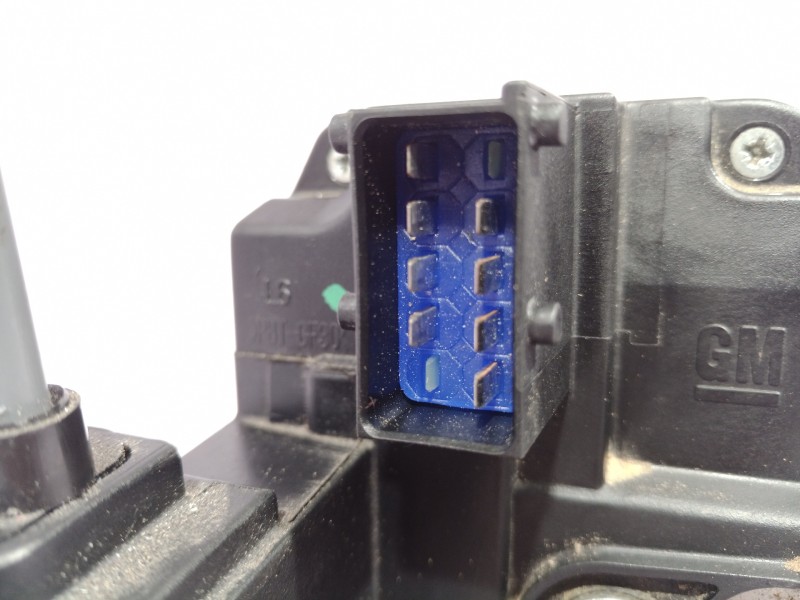 Recambio de cerradura puerta delantera izquierda para opel zafira a comfort referencia OEM IAM 24444015 24444015 24444015