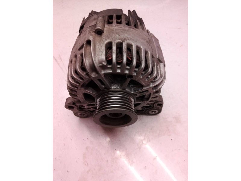 Recambio de alternador para volkswagen golf v berlina (1k1) conceptline (e) referencia OEM IAM 03C903023B 03C903023B 03C903023