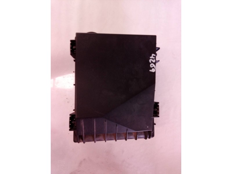 Recambio de caja reles / fusibles para volkswagen golf v berlina (1k1) conceptline (e) referencia OEM IAM 1K0937124H 1K0937124H 