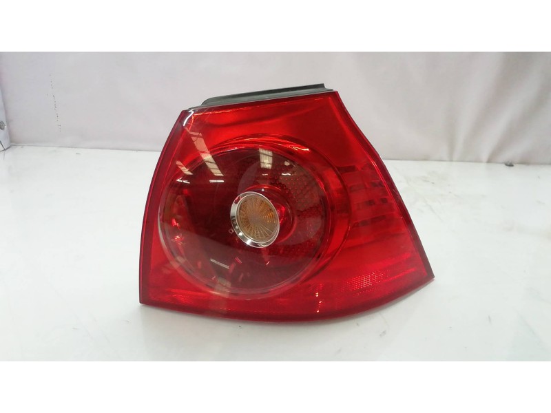 Recambio de piloto trasero derecho para volkswagen golf v berlina (1k1) conceptline (e) referencia OEM IAM 1K6945096E 1K6945096 