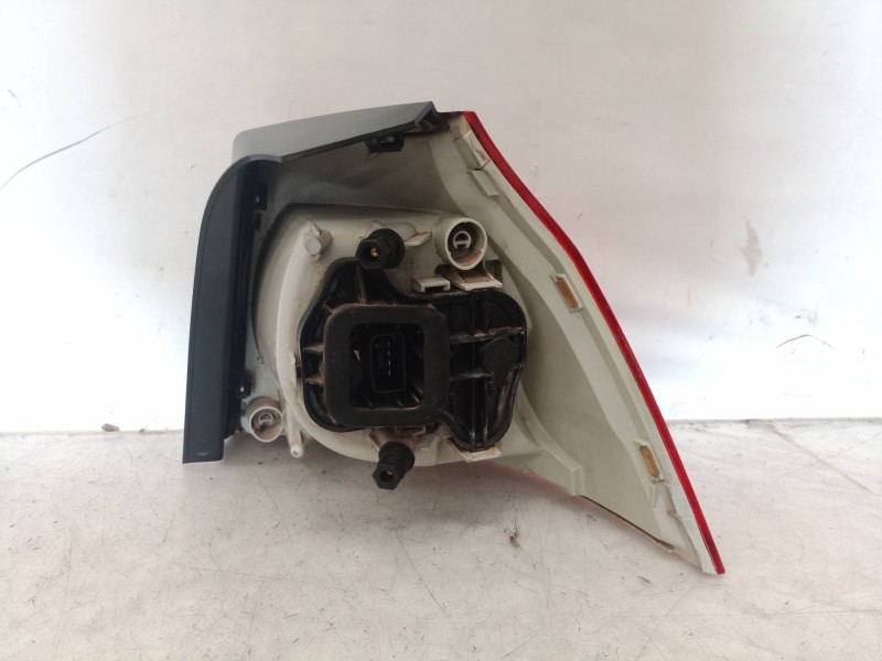 Recambio de piloto trasero izquierdo para volkswagen golf v berlina (1k1) conceptline (e) referencia OEM IAM 1K6945095E 1K694509