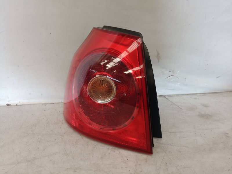 Recambio de piloto trasero izquierdo para volkswagen golf v berlina (1k1) conceptline (e) referencia OEM IAM 1K6945095E 1K694509