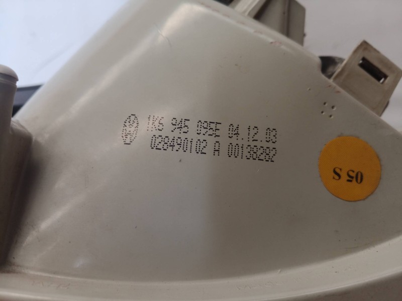 Recambio de piloto trasero izquierdo para volkswagen golf v berlina (1k1) conceptline (e) referencia OEM IAM 1K6945095E 1K694509