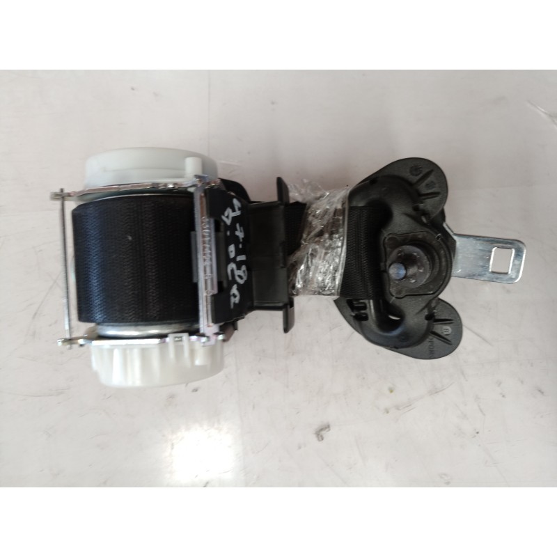 Recambio de cinturon seguridad delantero derecho para bmw serie 1 berlina (e81/e87) 120i referencia OEM IAM 72119117220 33059849