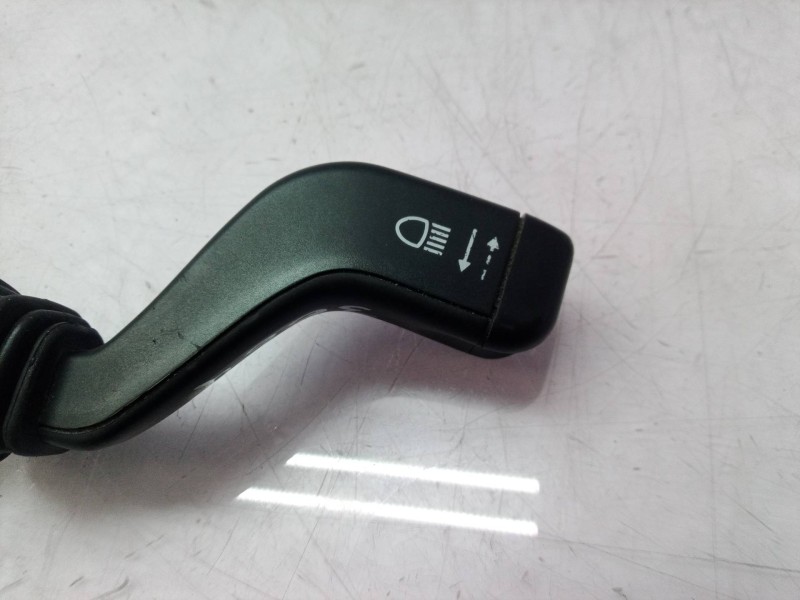 Recambio de mando intermitentes para opel zafira a comfort referencia OEM IAM 90560990 90560990 90560991