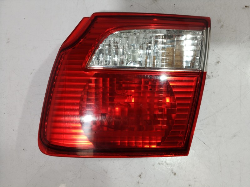 Recambio de piloto trasero derecho interior para mazda 626 monovolumen (gw) 2.0 exclusive (85kw) referencia OEM IAM   