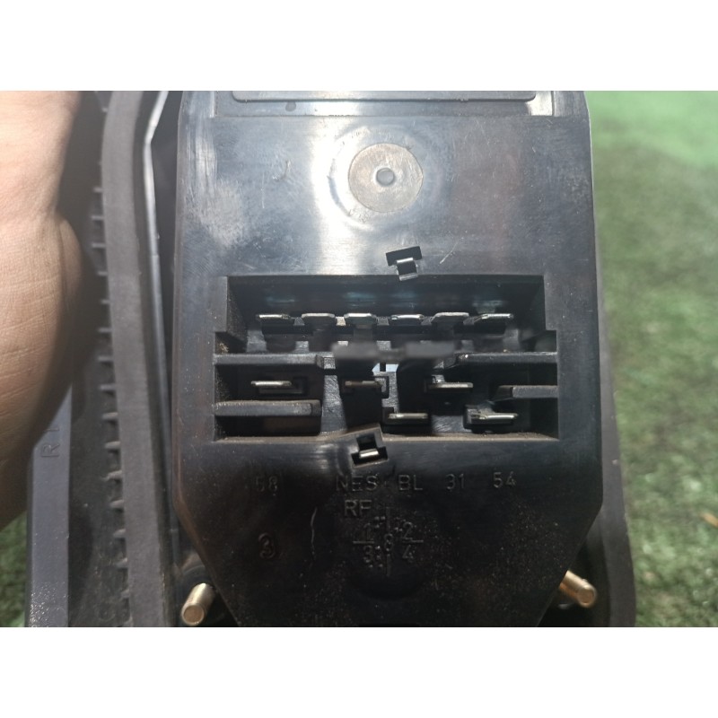 Recambio de piloto trasero derecho para volkswagen polo (867/871/873) azur coupe referencia OEM IAM 867945257A 867945257A 867945