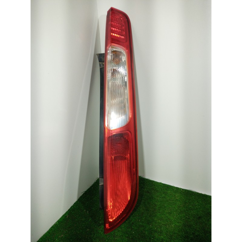 Recambio de piloto trasero derecho para ford focus berlina (cap) ambiente (d) referencia OEM IAM 4M5113404A 4M5113404A 4M5113404