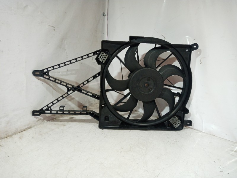 Recambio de electroventilador para opel zafira a elegance referencia OEM IAM 3135103 3135103 3135103