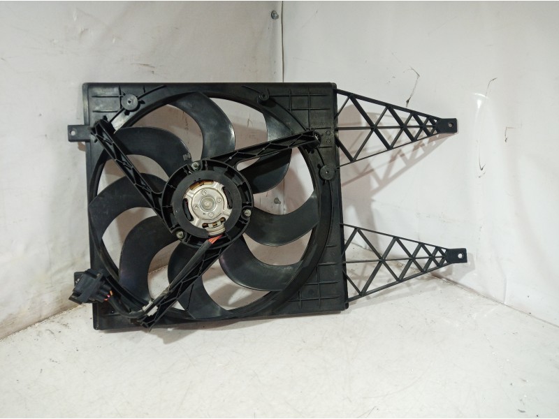 Recambio de electroventilador para seat ibiza (6l1) cool referencia OEM IAM 600121207 600121207 600121207