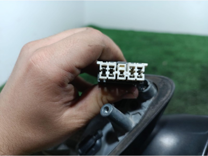 Recambio de retrovisor derecho para peugeot 206 berlina referencia OEM IAM 027003 027003 027003