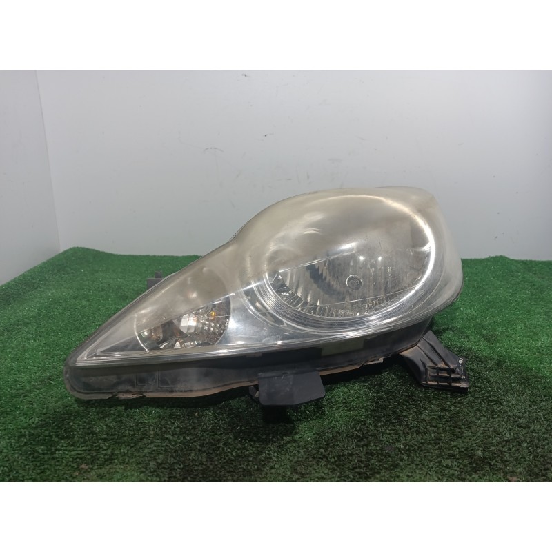 Recambio de faro izquierdo para peugeot 107 básico referencia OEM IAM 811500H030 811500H030 89032403