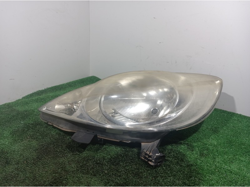 Recambio de faro izquierdo para peugeot 107 básico referencia OEM IAM 811500H030 811500H030 89032403