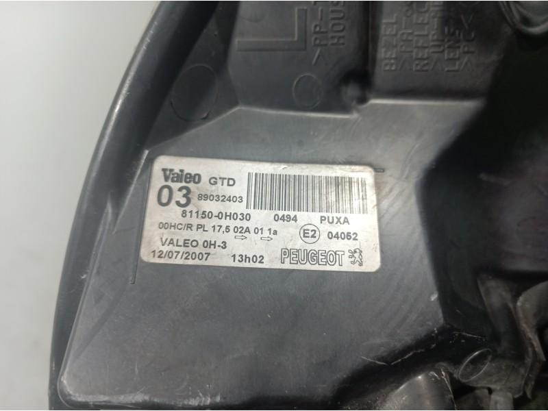 Recambio de faro izquierdo para peugeot 107 básico referencia OEM IAM 811500H030 811500H030 89032403