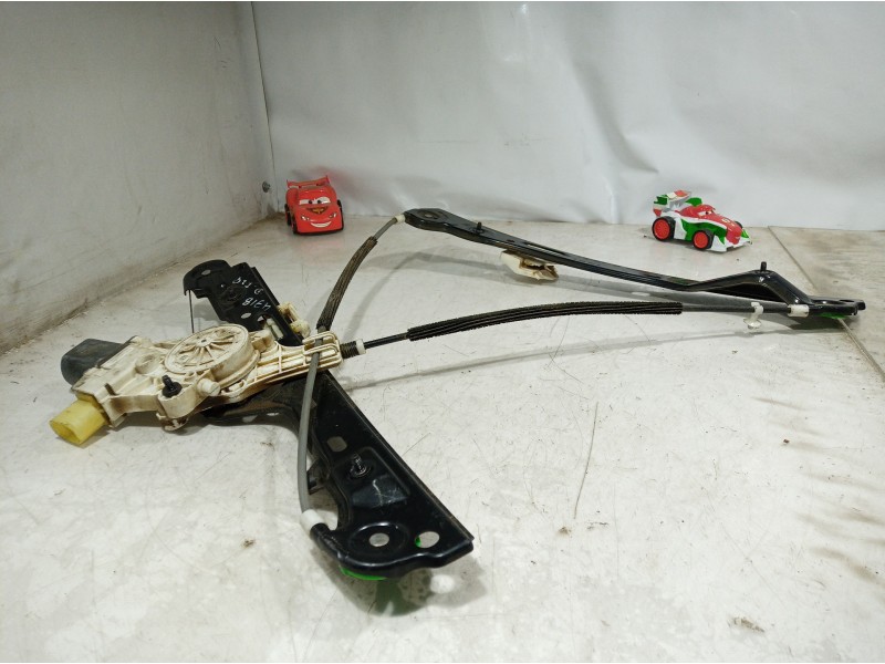 Recambio de elevalunas delantero izquierdo para bmw serie 1 berlina (e81/e87) 120i referencia OEM IAM 6927027 6927027 6927027