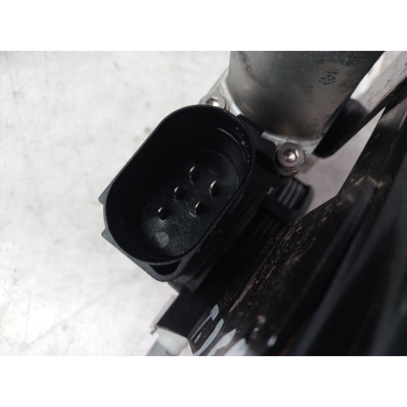 Recambio de elevalunas trasero derecho para bmw serie 1 berlina (e81/e87) 120i referencia OEM IAM 51357138468 51357138468 513571