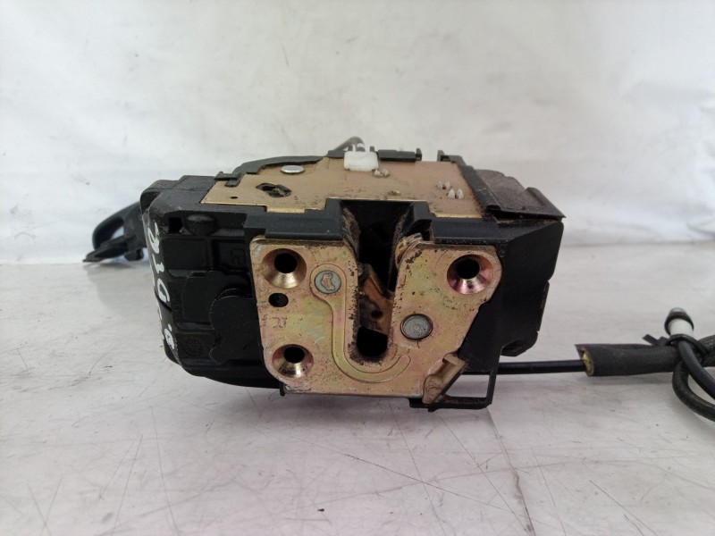 Recambio de cerradura puerta delantera derecha para nissan micra (k12e) acenta referencia OEM IAM 80500AX11A 80500AX11A 80500AX1