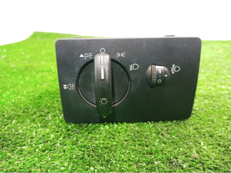 Recambio de mando luces para ford focus berlina (cap) ambiente (d) referencia OEM IAM 4M5T13A024LA 4M5T13A024LA 4M5T13A024LA