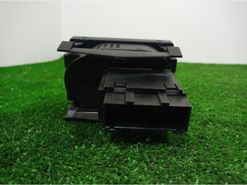 Recambio de mando luces para ford focus berlina (cap) ambiente (d) referencia OEM IAM 4M5T13A024LA 4M5T13A024LA 4M5T13A024LA