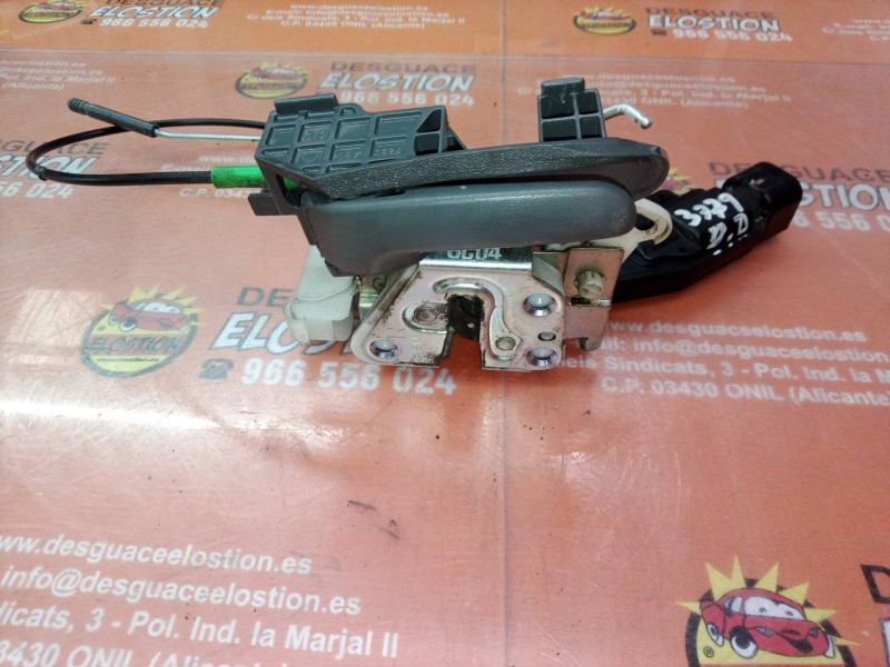 Recambio de cerradura puerta delantera derecha para toyota aygo (kgb/wnb) básico referencia OEM IAM 693100H010 693100H010 693100