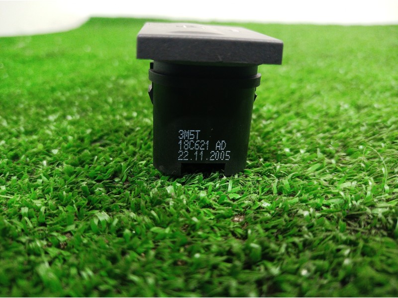 Recambio de interruptor para ford focus berlina (cap) ambiente (d) referencia OEM IAM 3M5T18C621AD 3M5T18C621AD 3M5T18C621AD