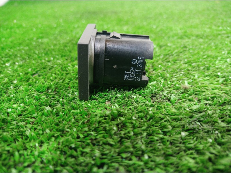 Recambio de interruptor para ford focus berlina (cap) ambiente (d) referencia OEM IAM 3M5T18C621AD 3M5T18C621AD 3M5T18C621AD