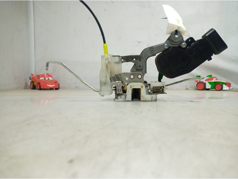 Recambio de cerradura puerta delantera izquierda para toyota aygo (kgb/wnb) básico referencia OEM IAM   