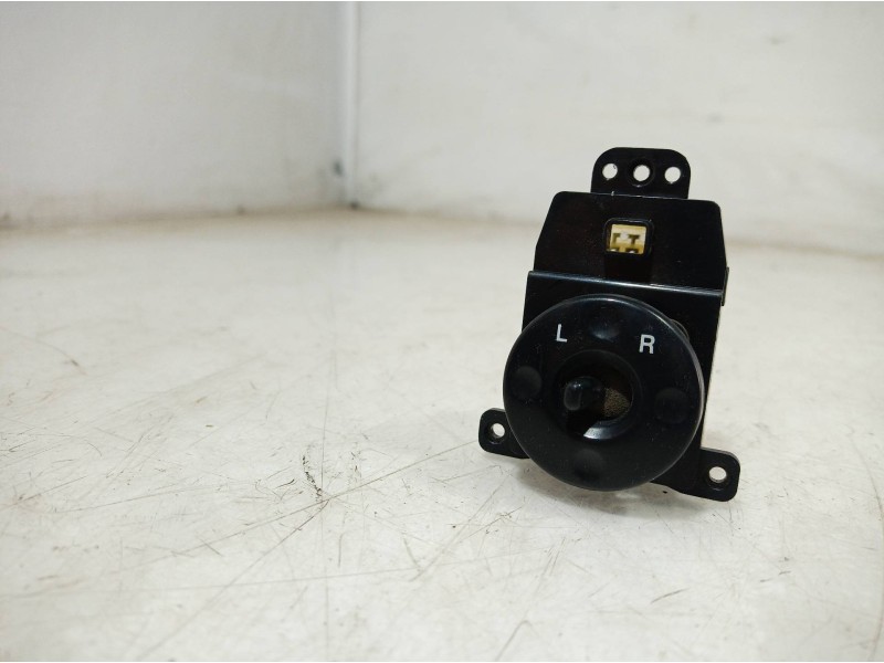 Recambio de mando retrovisor para kia rio 1.5 crdi ex2 referencia OEM IAM   