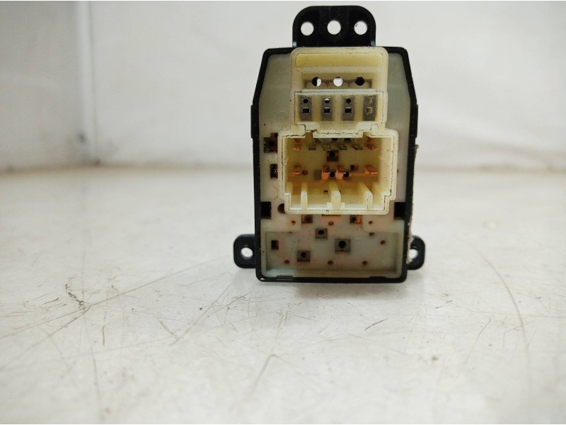 Recambio de mando retrovisor para kia rio 1.5 crdi ex2 referencia OEM IAM   