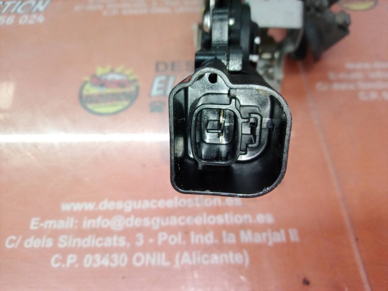 Recambio de cerradura puerta trasera izquierda para toyota aygo (kgb/wnb) básico referencia OEM IAM 693400H011 693400H011 693400