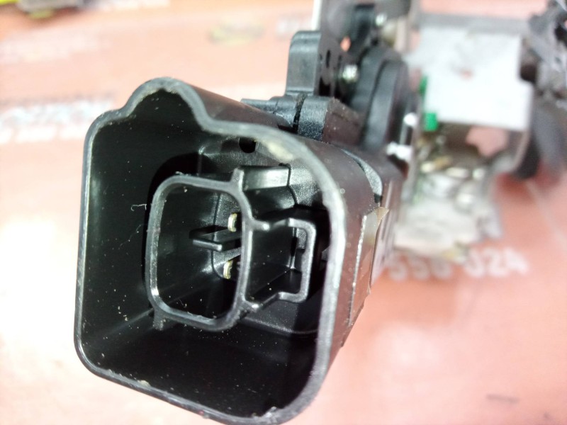 Recambio de cerradura puerta trasera izquierda para toyota aygo (kgb/wnb) básico referencia OEM IAM 693400H011 693400H011 693400