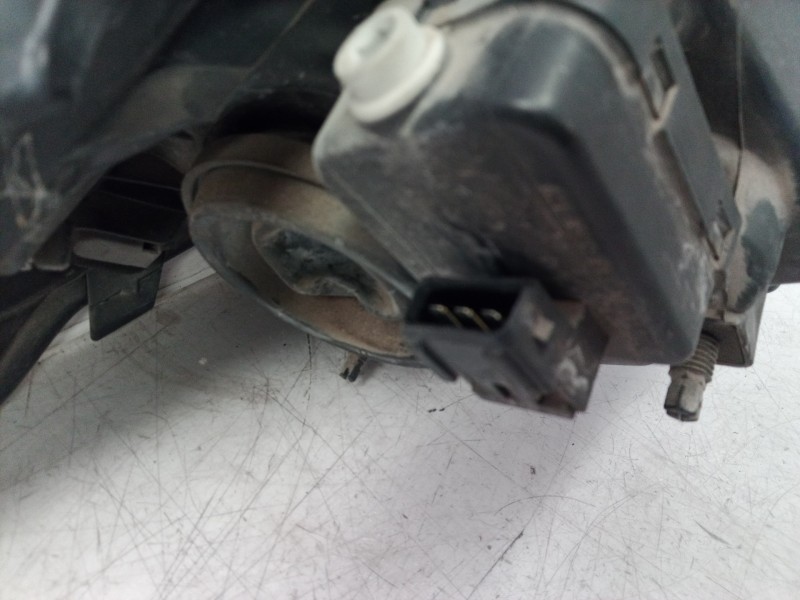 Recambio de faro derecho para nissan micra (k12e) acenta referencia OEM IAM 26010AX700 26010AX700 26010AX700