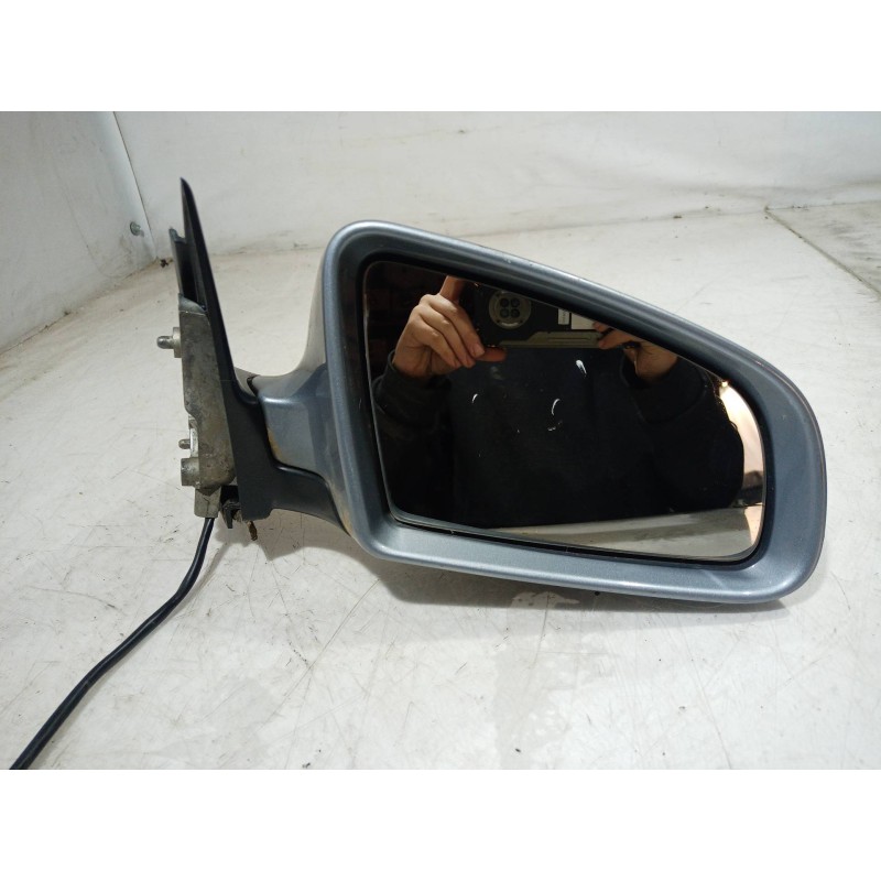 Recambio de retrovisor derecho para audi a4 berlina (8e) referencia OEM IAM 010681 010681 010681