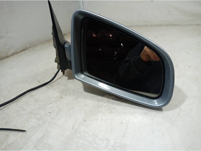 Recambio de retrovisor derecho para audi a4 berlina (8e) referencia OEM IAM 010681 010681 010681