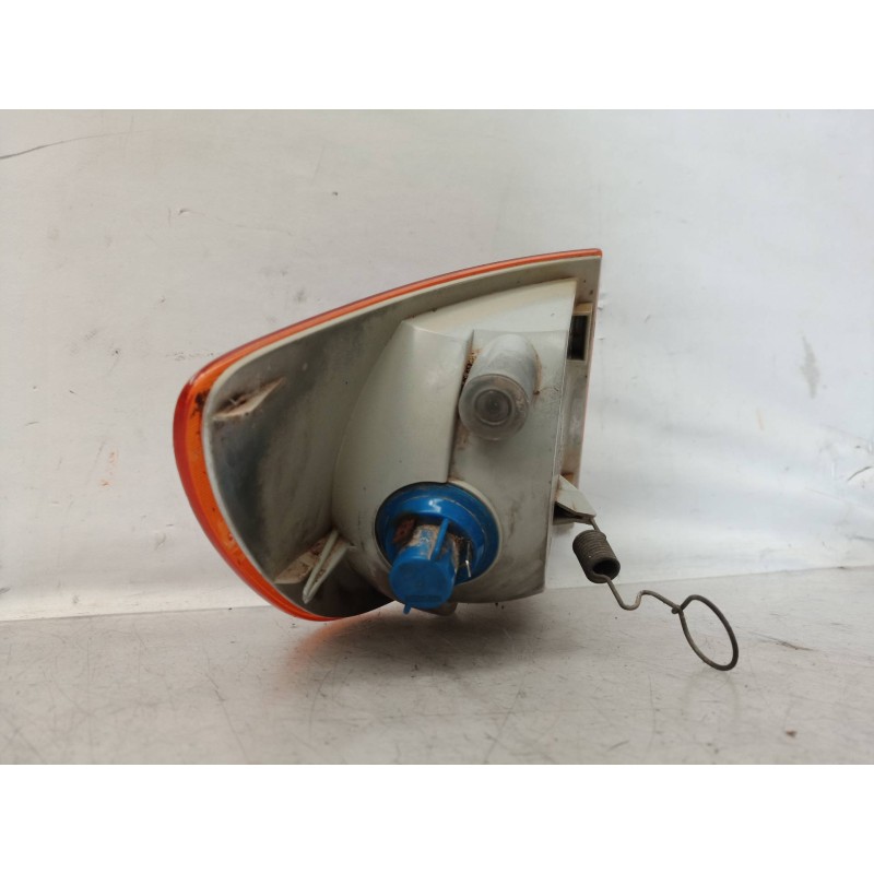 Recambio de piloto delantero izquierdo para mercedes-benz vito (w638) combi 110 d euro 2 (638.174) referencia OEM IAM 6388200021