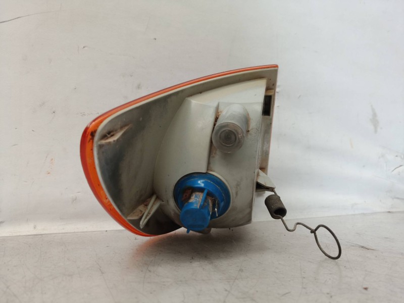 Recambio de piloto delantero izquierdo para mercedes-benz vito (w638) combi 110 d euro 2 (638.174) referencia OEM IAM 6388200021