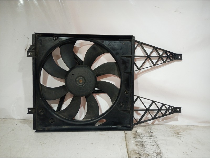 Recambio de electroventilador para seat ibiza (6l1) stella referencia OEM IAM 6Q0121207 6Q0121207 6Q0121207
