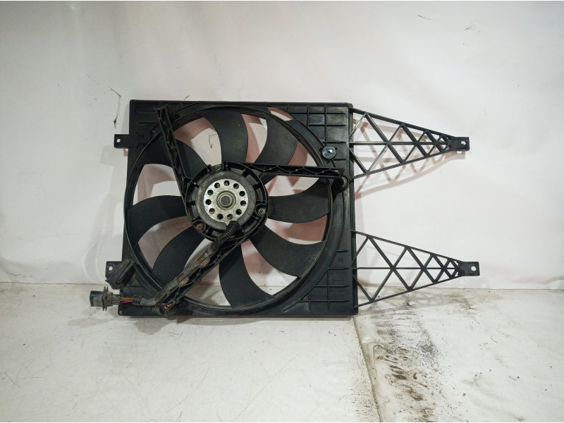 Recambio de electroventilador para seat ibiza (6l1) stella referencia OEM IAM 6Q0121207 6Q0121207 6Q0121207
