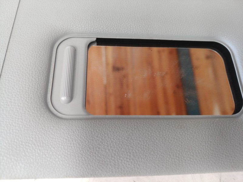 Recambio de parasol derecho para bmw serie 1 berlina (e81/e87) 120i referencia OEM IAM 51167252506 51167252506 51167252506