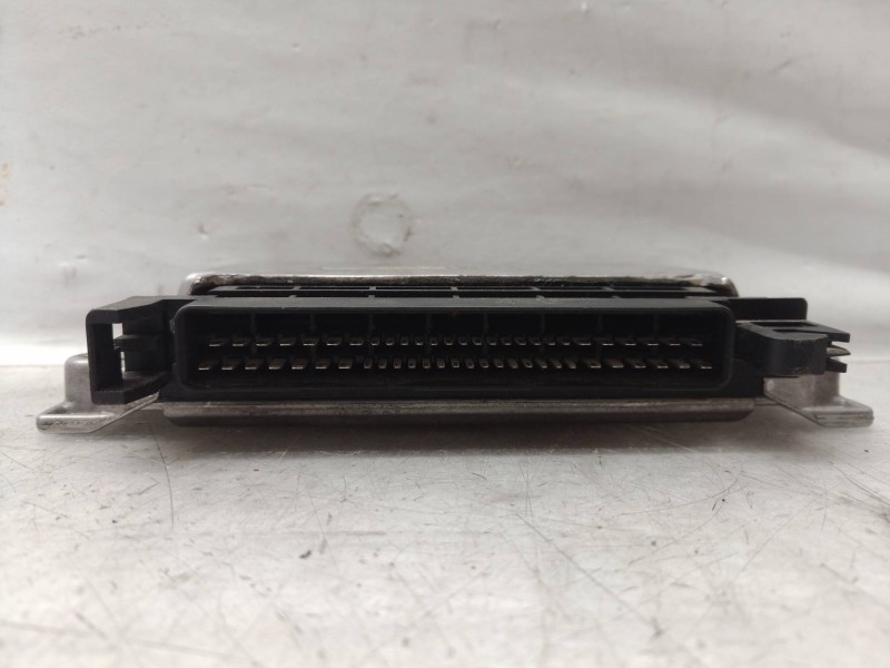 Recambio de centralita motor uce para citroën saxo 1.6 vtl referencia OEM IAM 0261206214 0261206214 9632693883