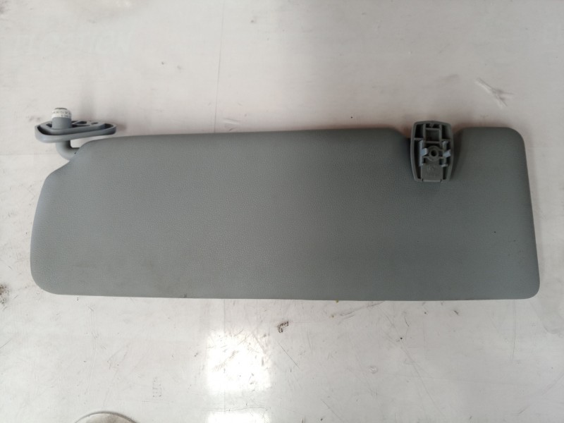 Recambio de parasol derecho para bmw serie 1 berlina (e81/e87) 120i referencia OEM IAM 51167252506 51167252506 51167252506