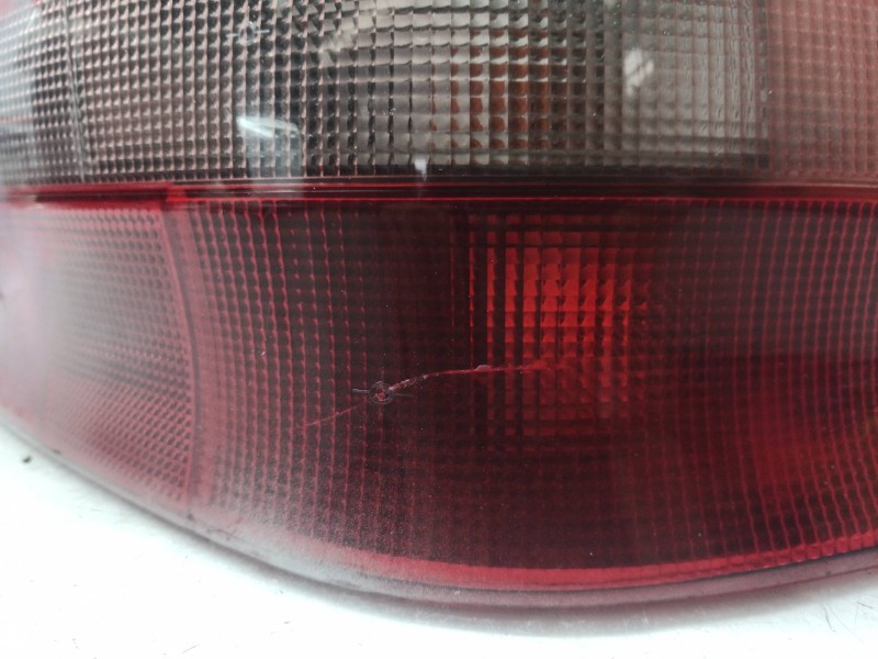 Recambio de piloto trasero derecho para citroën saxo 1.6 vtl referencia OEM IAM   