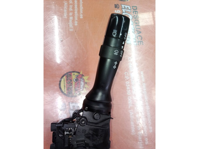 Recambio de mando volante para toyota aygo (kgb/wnb) básico referencia OEM IAM 846100D020 846100D020 846100D020