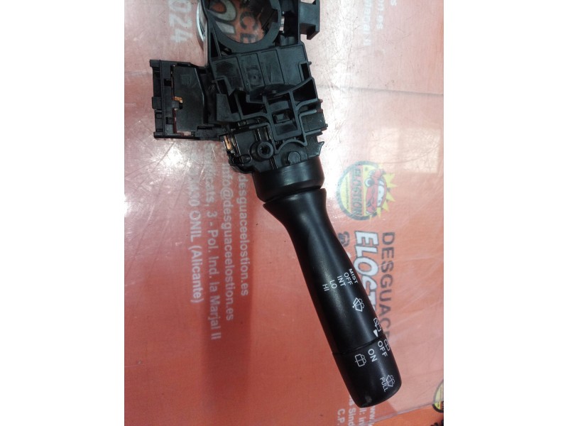 Recambio de mando volante para toyota aygo (kgb/wnb) básico referencia OEM IAM 846100D020 846100D020 846100D020