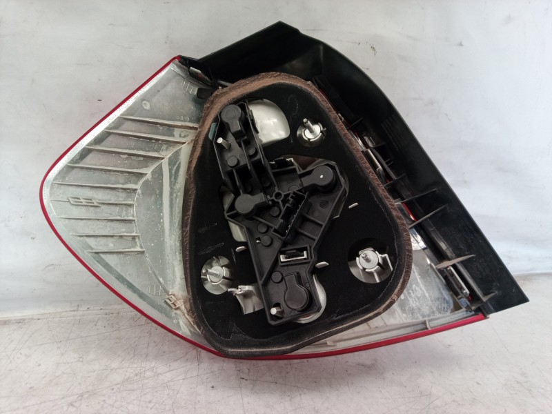 Recambio de piloto trasero derecho para bmw serie 1 berlina (e81/e87) 120i referencia OEM IAM 63216924502 63216924502 6321692450